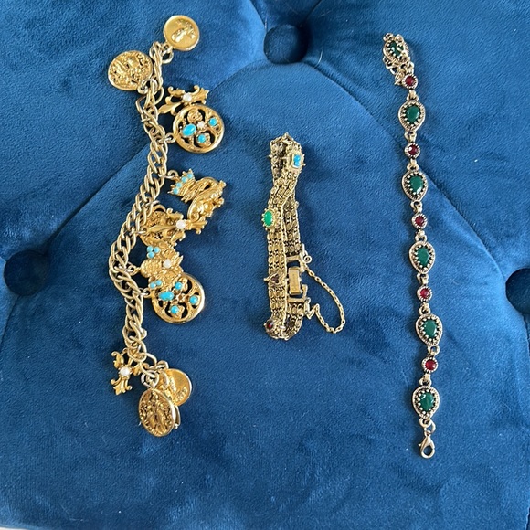 Three beautiful vintage bracelets perfect condition - Picture 2 of 2